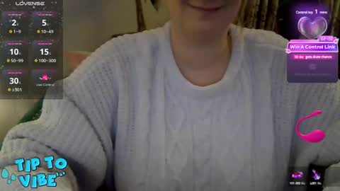 Snapshot of solesticia chatting on 01.09.25 solesticia online show from 01.09.25