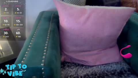 Snapshot of solesticia chatting on 01.11.25 solesticia online show from 01.11.25