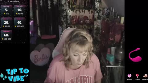 Snapshot of solesticia chatting on 01.11.25 solesticia online show from 01.11.25