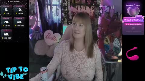 Snapshot of solesticia chatting on 02.17.25 solesticia online show from 02.17.25
