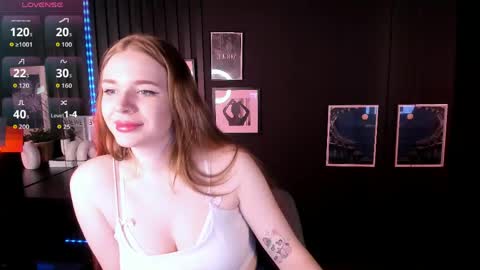 Snapshot of sollarkristy chatting on 04.10.26 sollarkristy online show from 04.10.26
