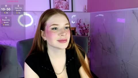 Snapshot of sollarkristy chatting on 05.06.26 sollarkristy online show from 05.06.26