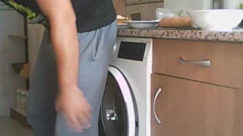 Snapshot of solo4u2 chatting on 11.12.25 solo4u2 online show from 11.12.25