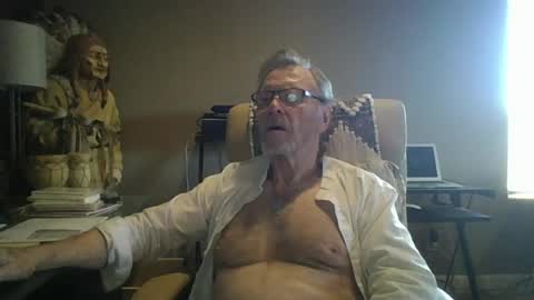 Snapshot of solobliss chatting on 06.16.26 Solobliss online show from 06.16.26