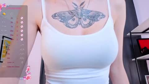 Snapshot of sonia_jones chatting on 11.01.25 Sofia online show from 11.01.25