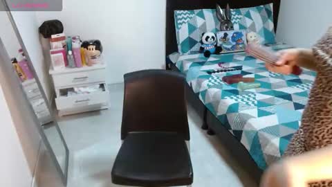 sonialatin69 online show from 09.15.25