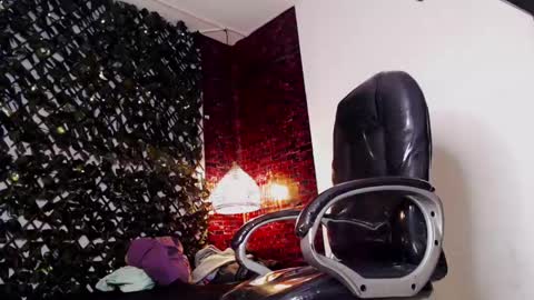 Snapshot of sonicj25_ chatting on 02.24.25 SONIC online show from 02.24.25