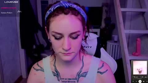 Snapshot of sonicsupergirl chatting on 10.17.25 Rie online show from 10.17.25