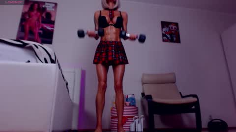 Snapshot of sonjanextray chatting on 10.25.25 Sonja Ray online show from 10.25.25