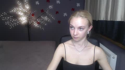 Snapshot of sonnysofia chatting on 04.10.26 Sonya online show from 04.10.26