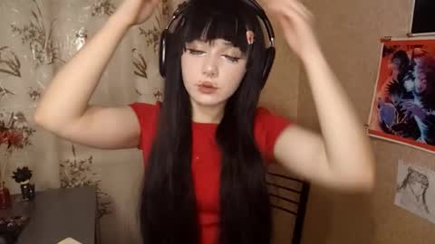 Mila online show from 03.04.26