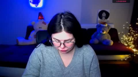 Snapshot of sophia__olsen chatting on 12.10.24 sophia__olsen online show from 12.10.24