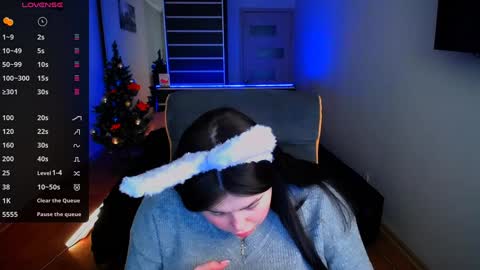 Snapshot of sophia__olsen chatting on 12.15.24 sophia__olsen online show from 12.15.24