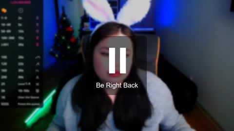 Snapshot of sophia__olsen chatting on 12.18.24 sophia__olsen online show from 12.18.24