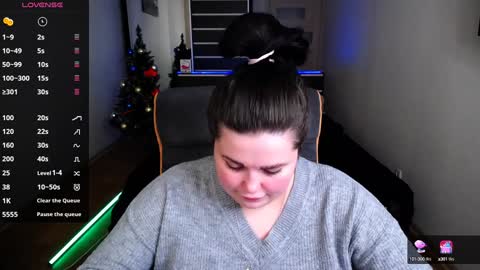 Snapshot of sophia__olsen chatting on 12.18.24 sophia__olsen online show from 12.18.24