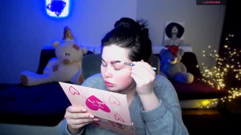 Snapshot of sophia__olsen chatting on 12.25.24 sophia__olsen online show from 12.25.24