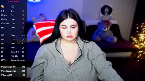 Snapshot of sophia__olsen chatting on 12.30.24 sophia__olsen online show from 12.30.24