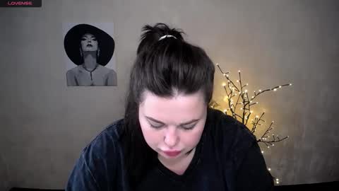 Snapshot of sophia__olsen chatting on 09.09.25 sophia__olsen online show from 09.09.25