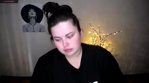 Snapshot of sophia__olsen chatting on 09.11.25 sophia__olsen online show from 09.11.25