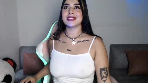 Snapshot of sophia_dazza398 chatting on 06.19.26 sophia online show from 06.19.26