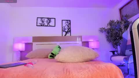 sophia_duarte_ online show from 07.06.26