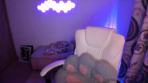 sophia_grants online show from 06.04.26