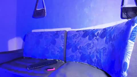 sophia_horny19 online show from 04.25.26