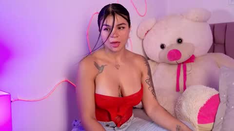 Snapshot of sophia_karsonn chatting on 09.29.25 Sophia Carson online show from 09.29.25