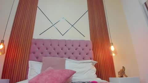 sophia_turneer online show from 05.09.26