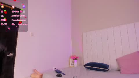 Snapshot of sophia_walkett chatting on 06.10.26 Michelle online show from 06.10.26