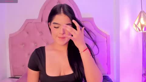 Snapshot of sophiaa_taylor_ chatting on 05.14.26 online show from 05.14.26
