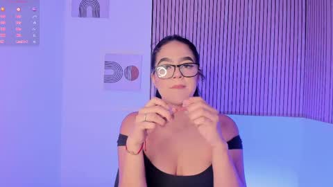 Snapshot of sophiaa_taylor_ chatting on 05.23.26 online show from 05.23.26