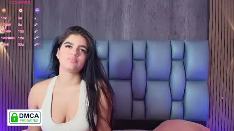 Snapshot of sophiaa_taylor_ chatting on 07.14.26 online show from 07.14.26