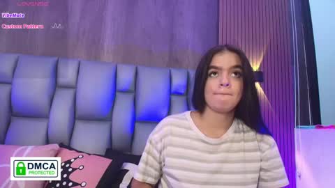 Snapshot of sophiaa_taylor_ chatting on 07.19.26 online show from 07.19.26