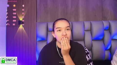 Snapshot of sophiaa_taylor_ chatting on 07.22.26 online show from 07.22.26