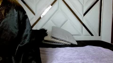 SophiaLee online show from 02.14.26