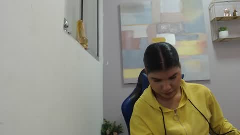 Sophia Bedford online show from 07.18.26