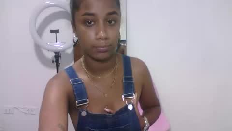 Snapshot of sophiacastro19 chatting on 02.13.26 Sophia online show from 02.13.26