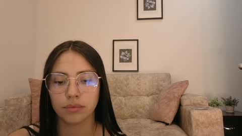 sophiacolemann online show from 04.07.26