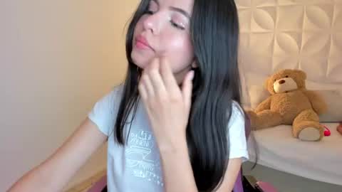 Sophia Howland online show from 06.19.26