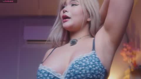 Snapshot of sophialaxx chatting on 06.18.26 Sophia online show from 06.18.26