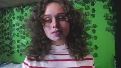 sophiamiller6 online show from 07.26.26