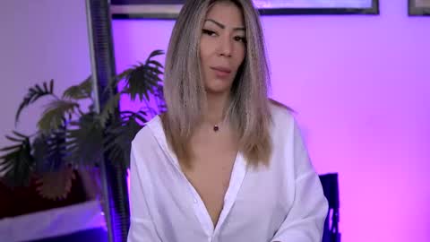 Sophie online show from 05.27.26