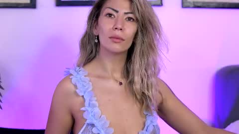 Sophie online show from 06.04.26