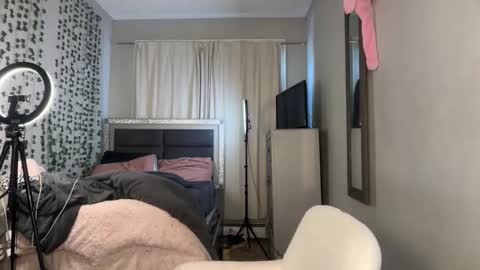 Sophia online show from 01.05.26