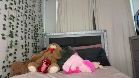 Sophia online show from 02.14.26