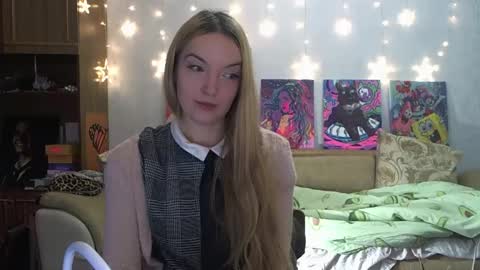 Snapshot of sophiasonata chatting on 01.13.25 SophiaSonata online show from 01.13.25