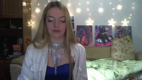 Snapshot of sophiasonata chatting on 01.14.25 SophiaSonata online show from 01.14.25