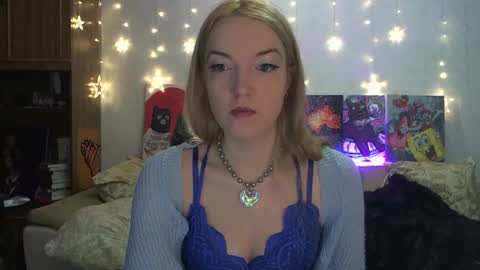 Snapshot of sophiasonata chatting on 03.01.25 SophiaSonata online show from 03.01.25