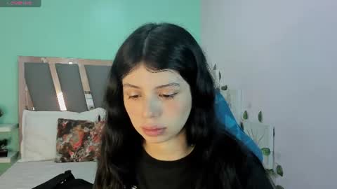 Snapshot of sophie_copers chatting on 06.16.26 S O P H I E online show from 06.16.26